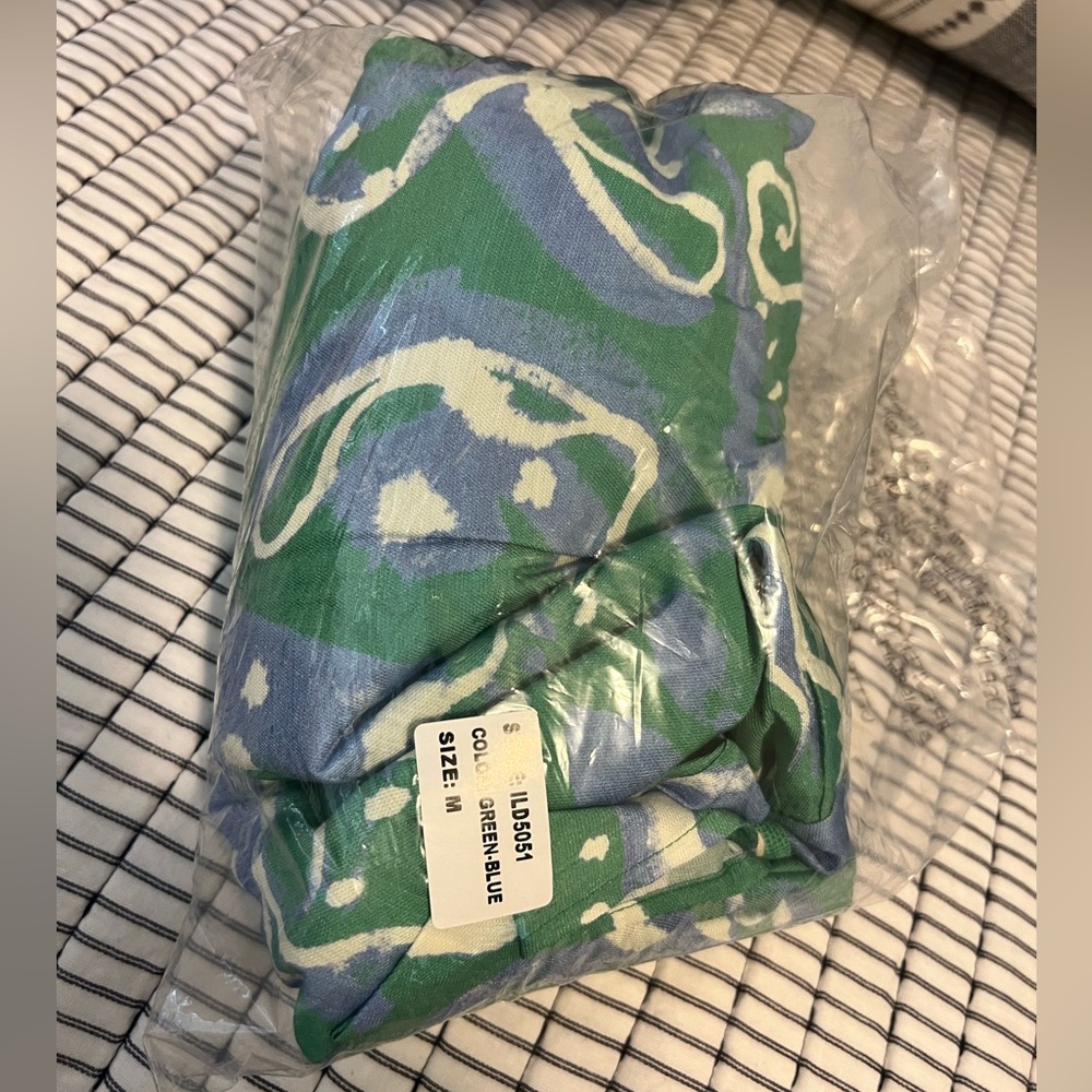 AVARA Green and Blue Patterned Maxi Dress NWT - Picture 9 of 9